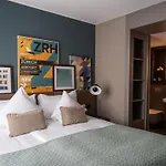 Acasa Suites